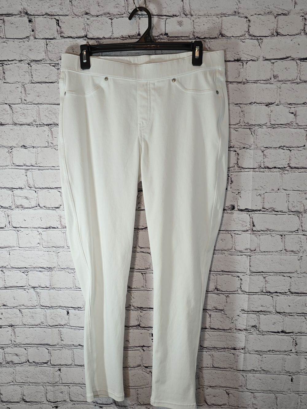 Vera Wang Simply Vera Cuffed Denim Capris Size L NWOT